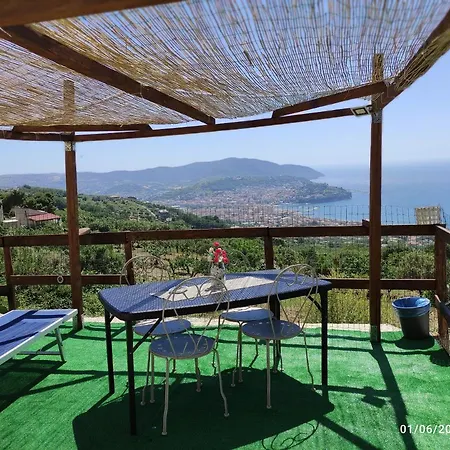 Bed & Breakfast Terrazza Sul Mare 2*